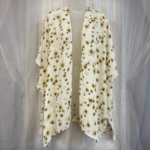 NWT Maurices Yellow Daisy Print Kimono OS Lightweight Floral Open Cardigan Wrap